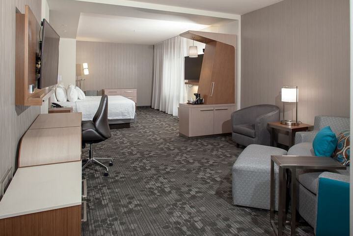 Room 9 of 24