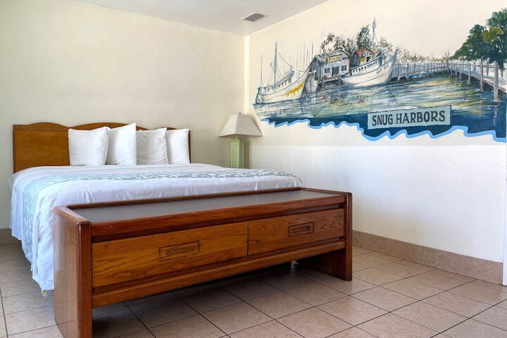 Room 43 of 62