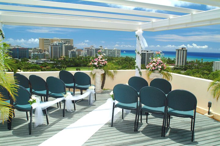 DoubleTree by Hilton Hotel Alana - Waikiki Beach