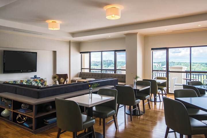 Renaissance Raleigh North Hills Hotel