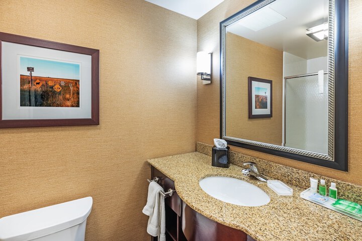 Holiday Inn Ardmore I-35 by IHG