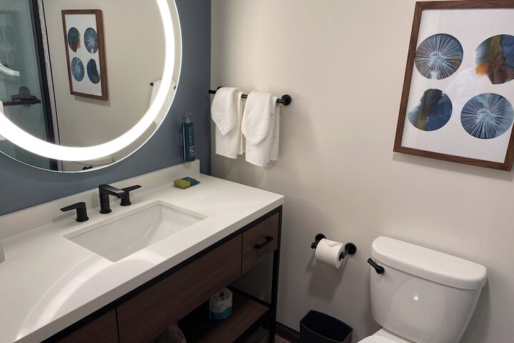 Room 48 of 105