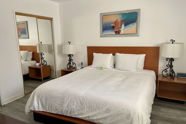 Room 50 of 79