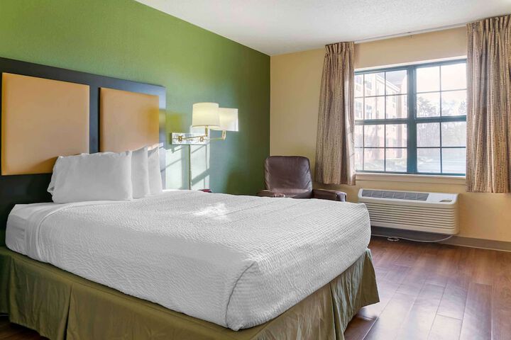 Extended Stay America Select Suites Detroit Farmington Hills
