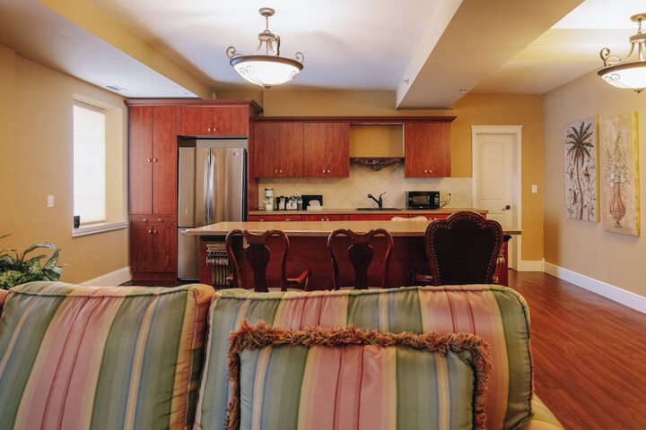 Room 34 of 71