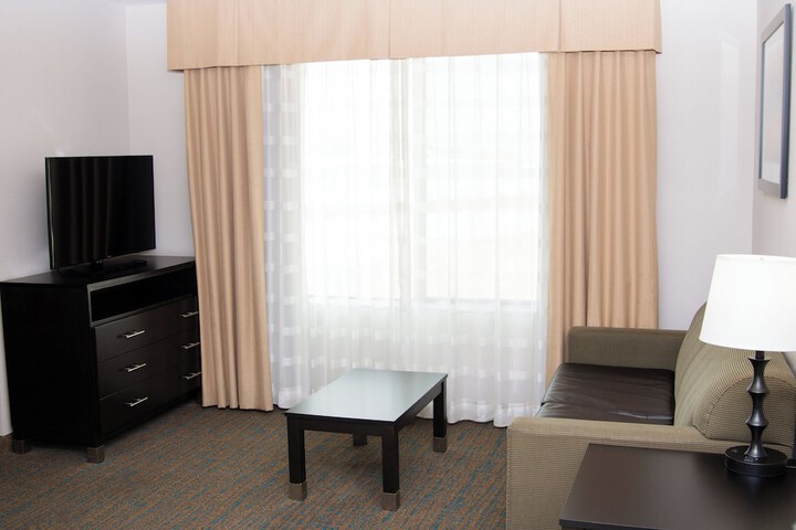 Room 27 of 41