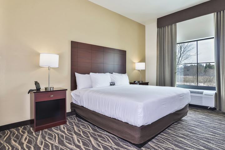 Cobblestone Hotel & Suites - Monte Vista
