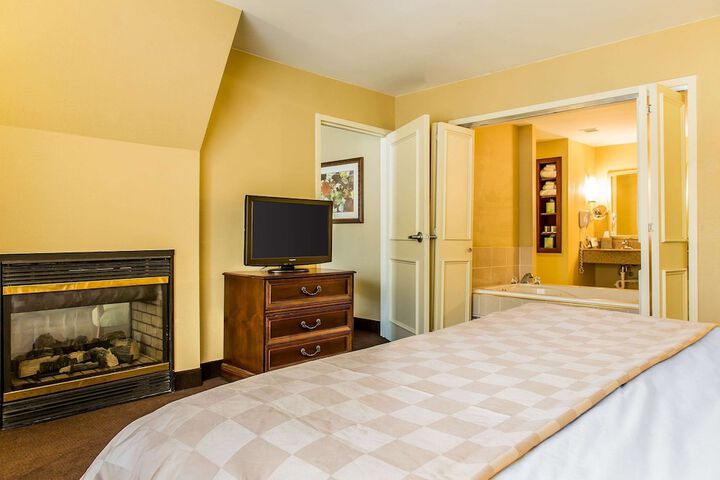 Room 11 of 49