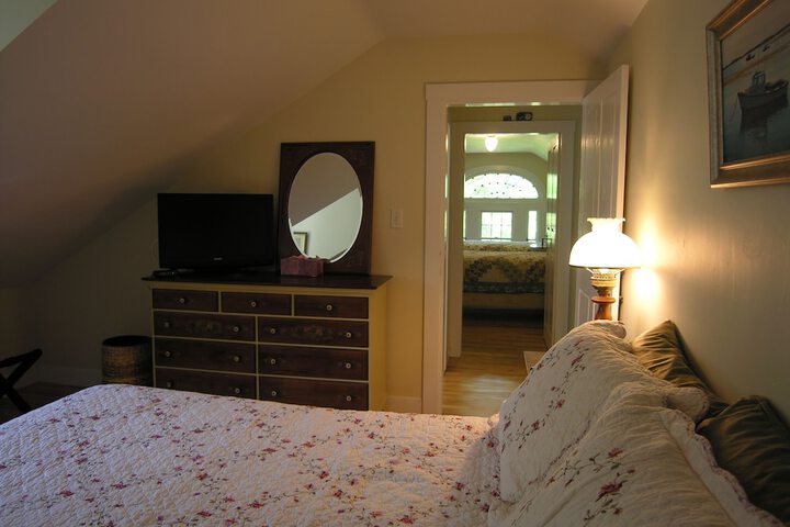 Delano Homestead Bed & Breakfast