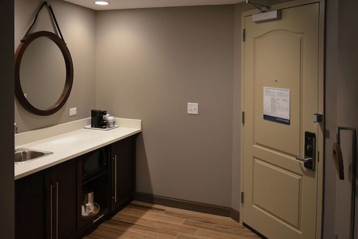 Hampton Inn & Suites Philadelphia / Media