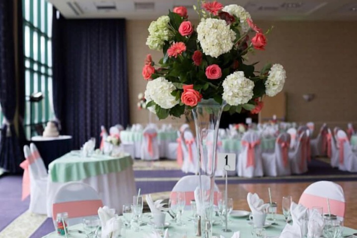 Ballroom/Hall 34 of 44