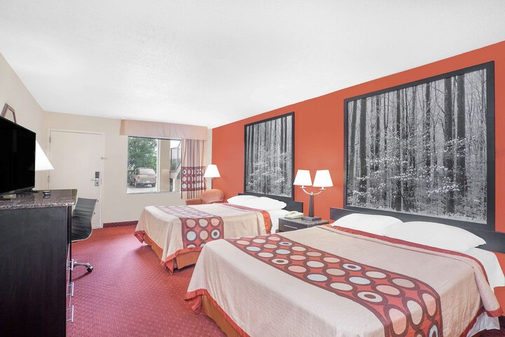 Room 15 of 16