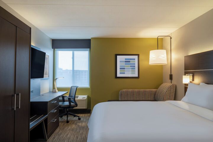 Holiday Inn Express Minneapolis West Plymouth by IHG