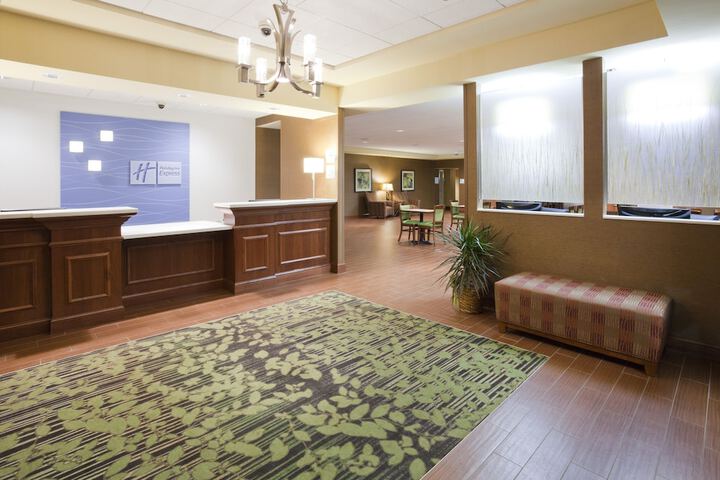 Hotel Interior 7 of 32