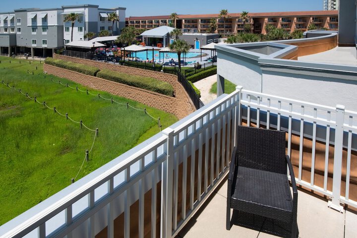 Pool 8 of 34