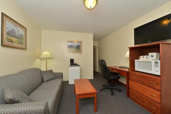 Canadas Best Value Inn and Suites Princeton