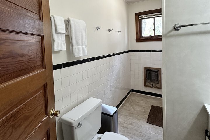 Room 63 of 136