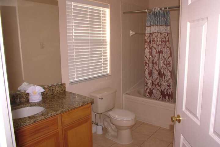 Room 10 of 13