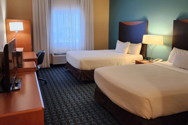 Room 15 of 33
