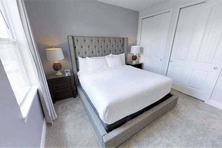 Room 26 of 46