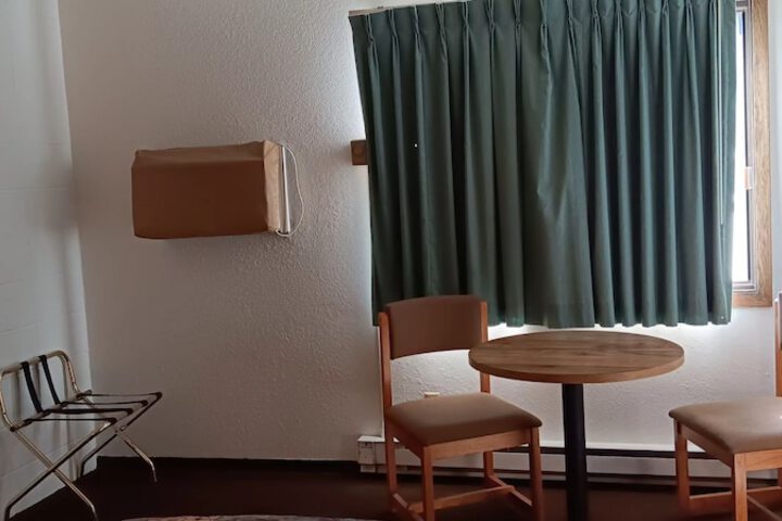 Room 31 of 46