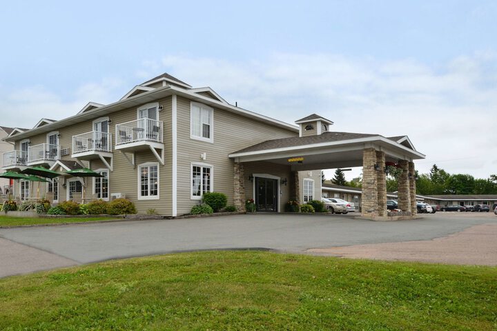 Hotel 7 of 97
