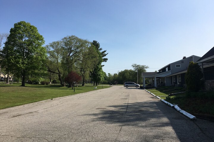 Weathervane Motel