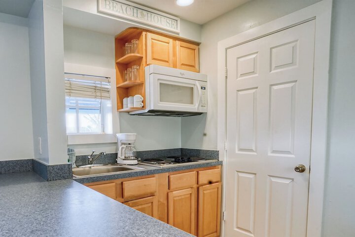 The Lighthouse Resort Inn & Suites