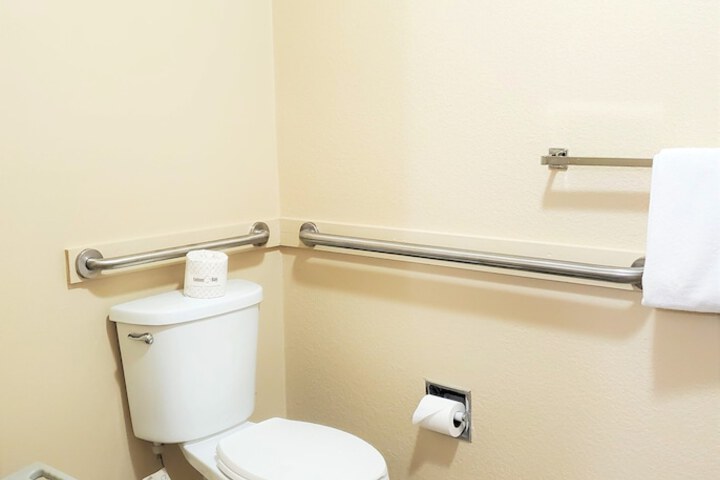 Room 17 of 31