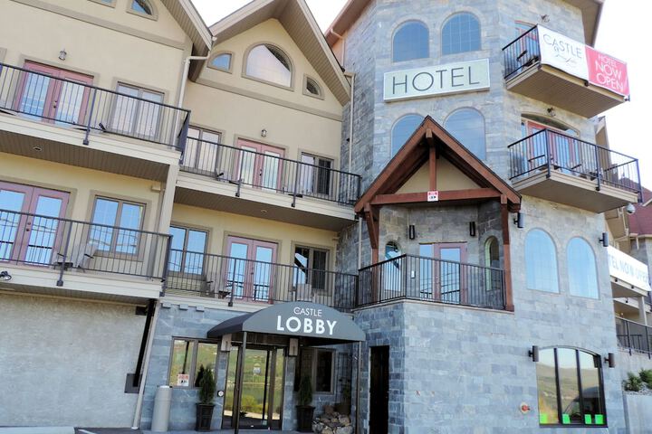 Hotel 5 of 34