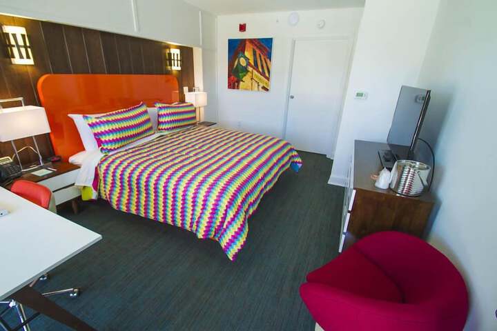 Room 12 of 30