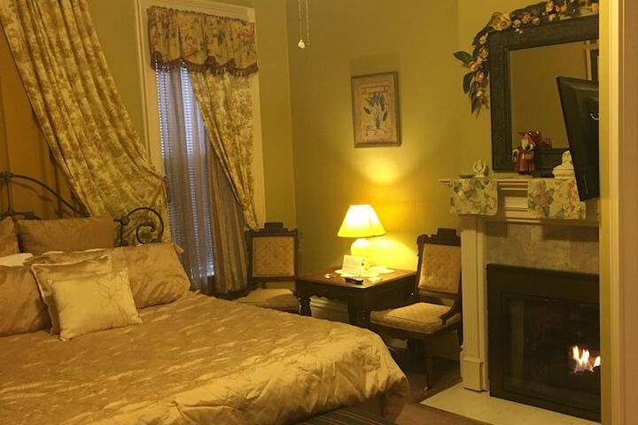 Room 62 of 112