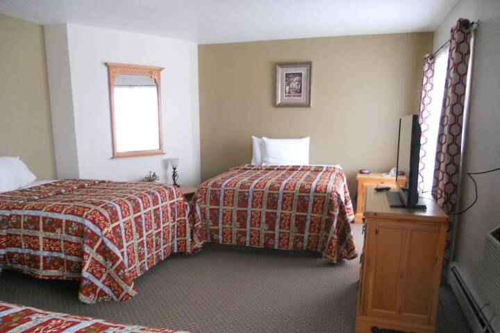 Room 53 of 105
