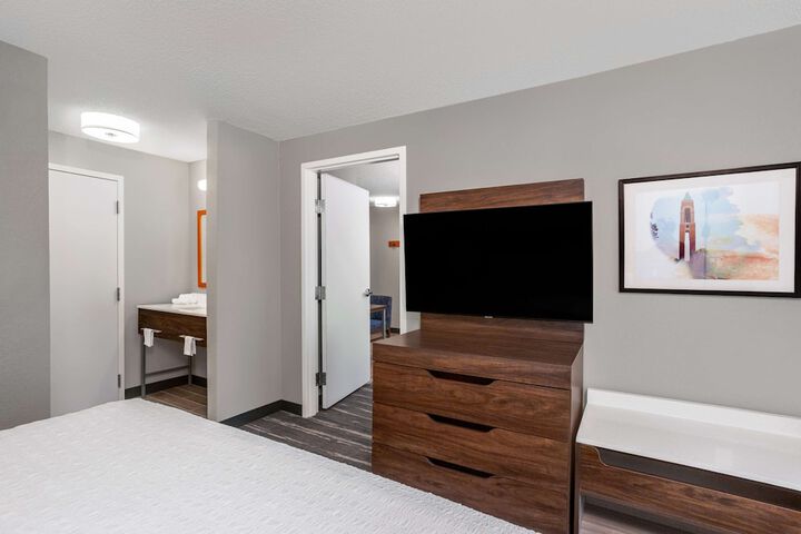 Room 22 of 38