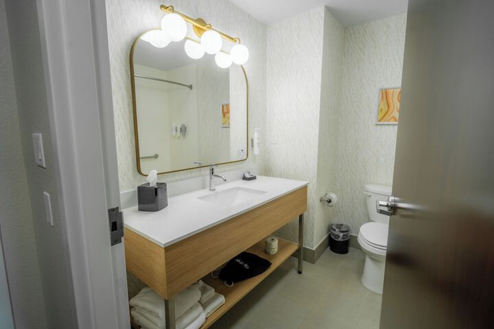 Hampton Inn & Suites Mission