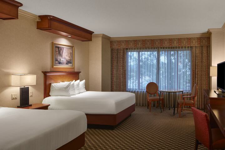Room 11 of 36