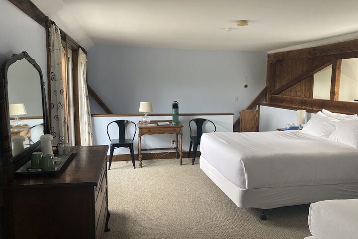 Room 121 of 294
