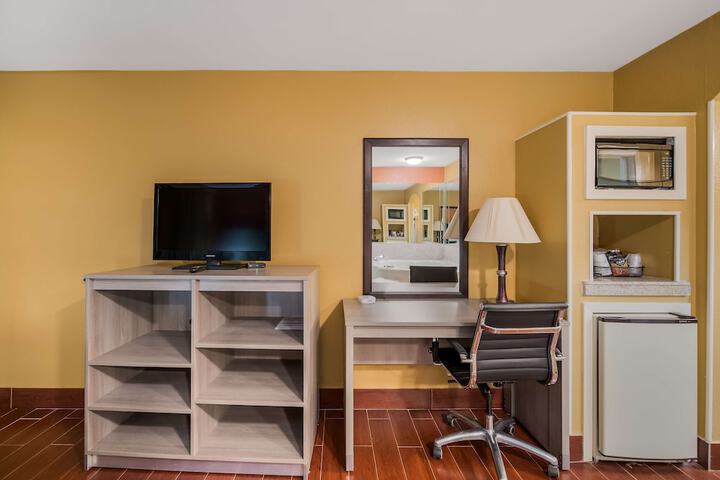 Room 40 of 47