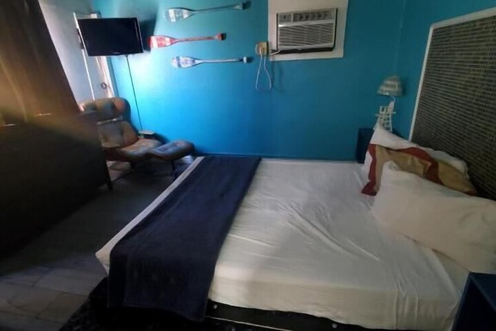 Room 38 of 67