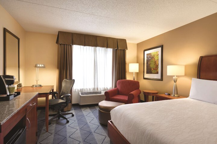 Room 14 of 37