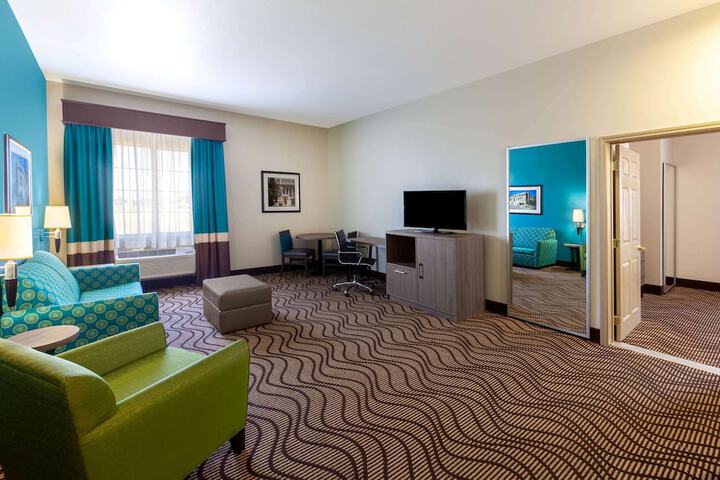 Room 9 of 31