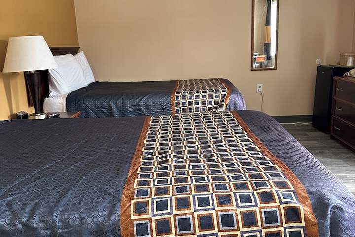 Room 11 of 29