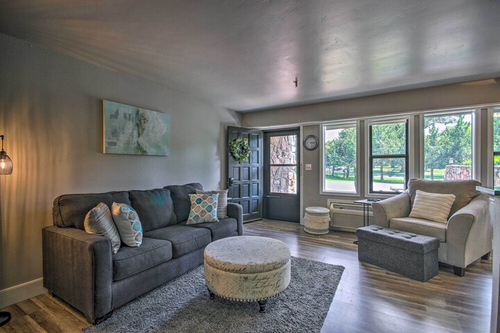 Pool Access: Condo w / Patio in Afton