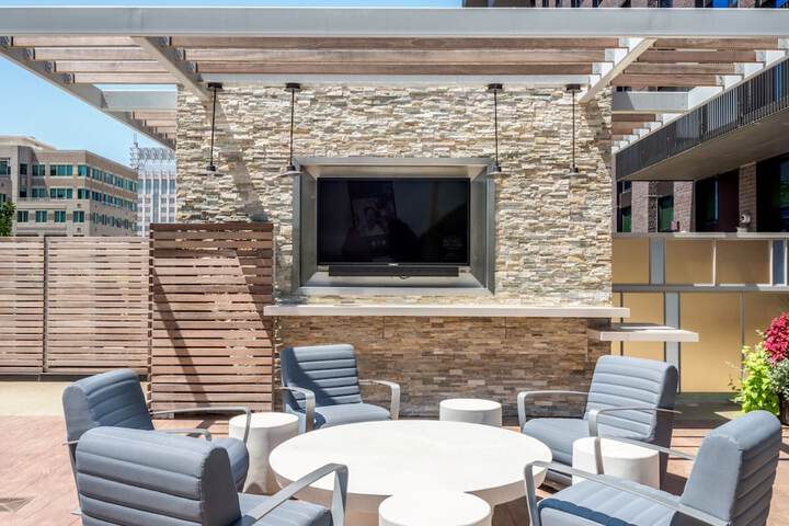 Global Luxury Suites at Reston Town Center
