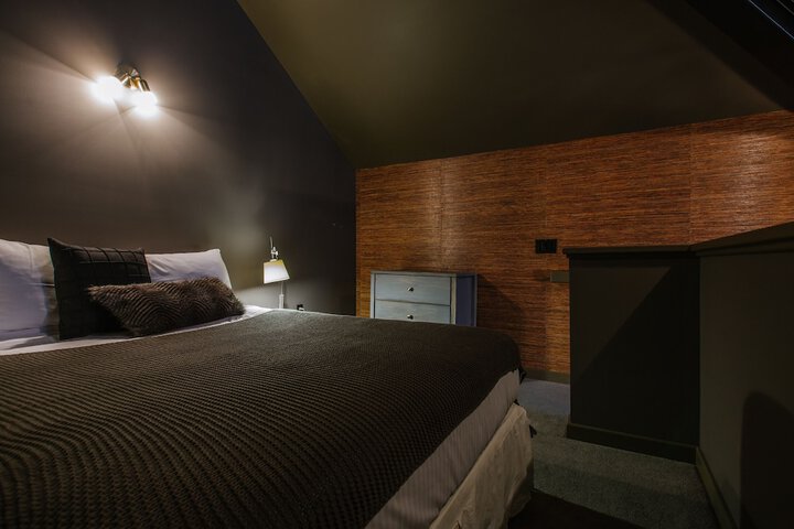 Room 34 of 75