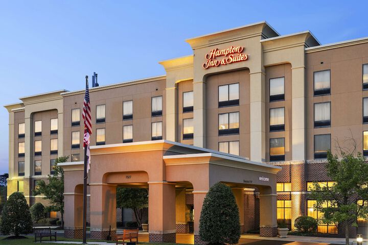Hotel 2 of 63