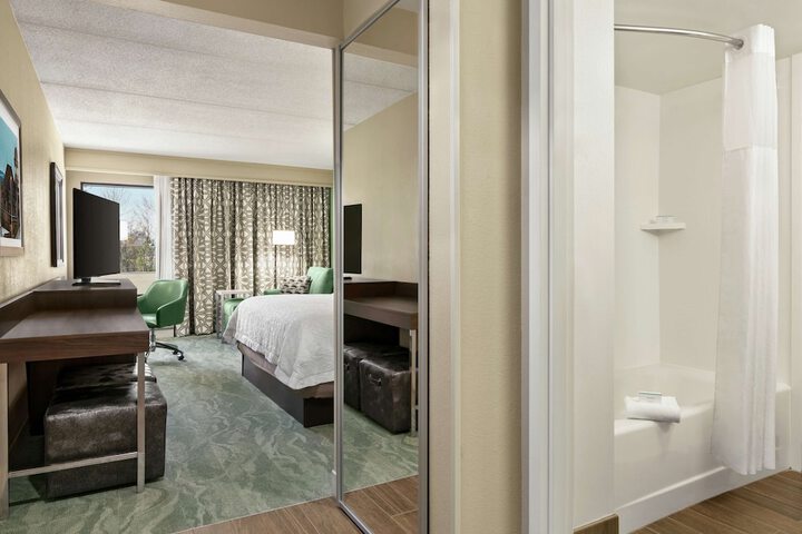Room 21 of 59