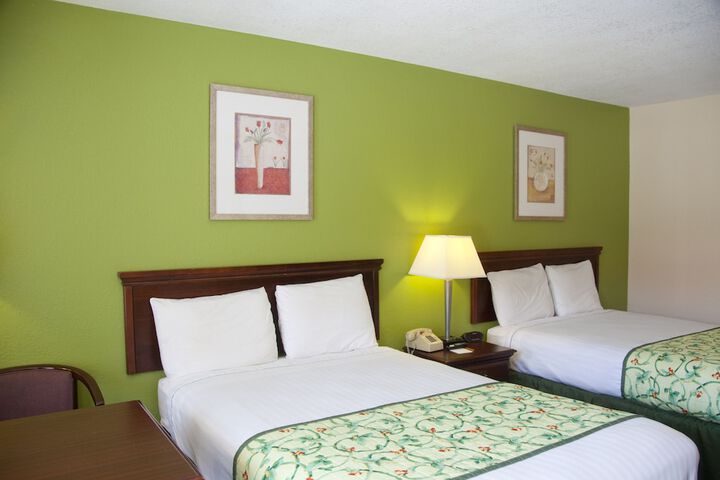 Room 18 of 27