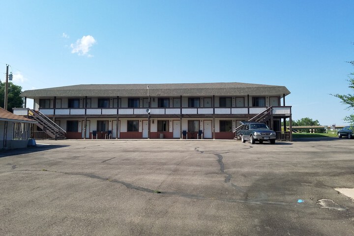 Moorcourt Motel