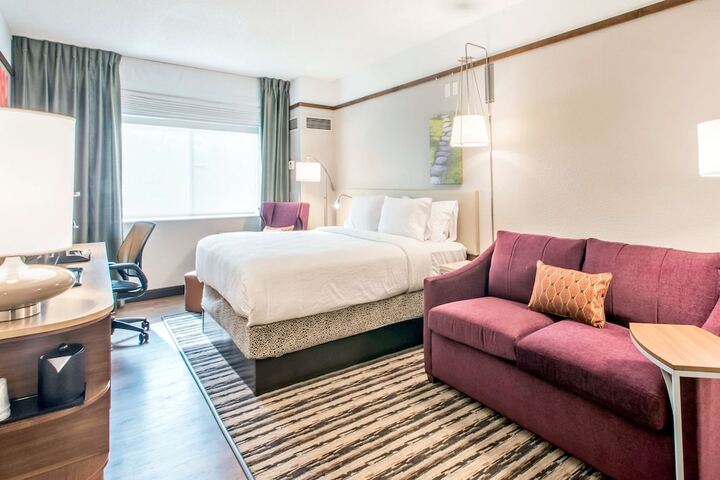 Room 32 of 58